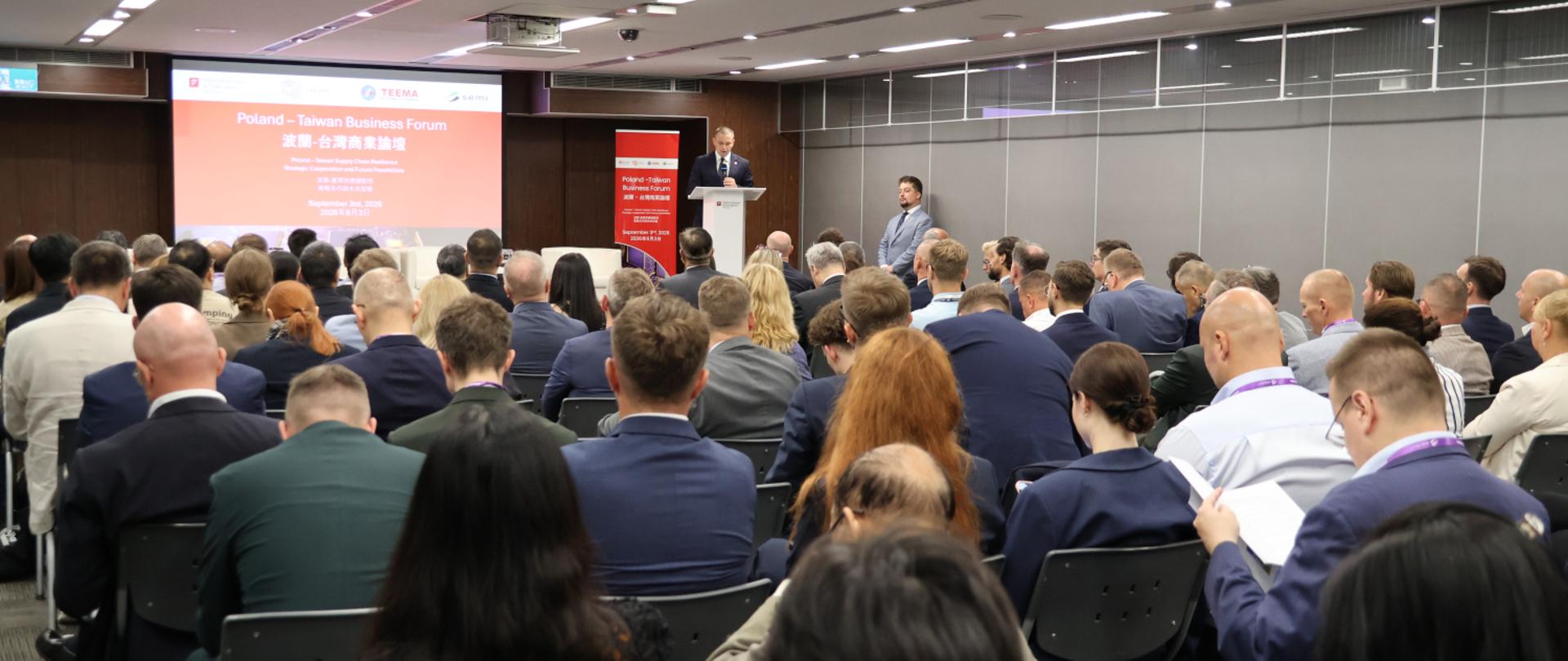 Przemówienie podczas otwarcia forum