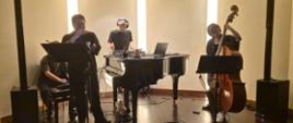 Polsko-tajwańskie trio jazz-hopowe w składzie: Leeway Cheng (z lewej), Hubert Tas (w środku), Refa Wang (z prawej)